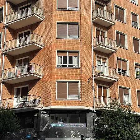 Luminoso En アパート